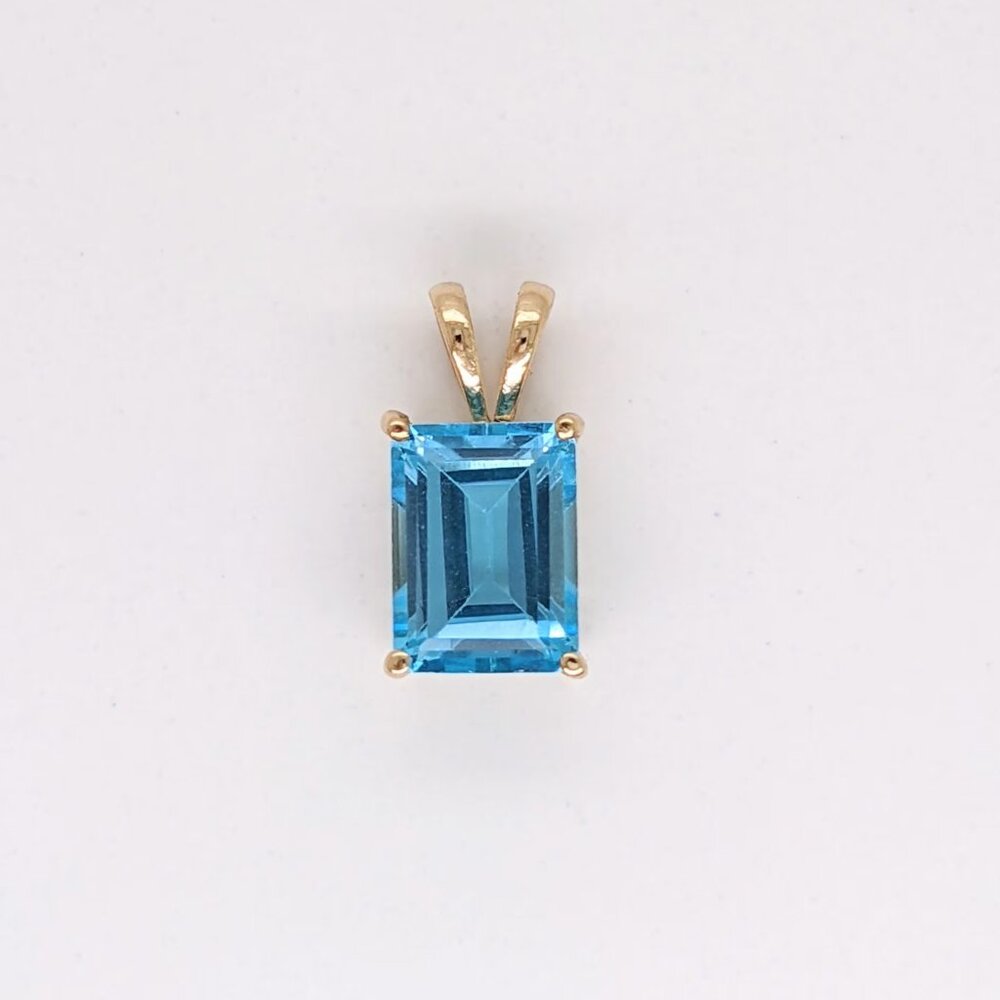 Natural Swiss Topaz Pendant in Solid 14K Gold | 8x6mm Emerald Cut